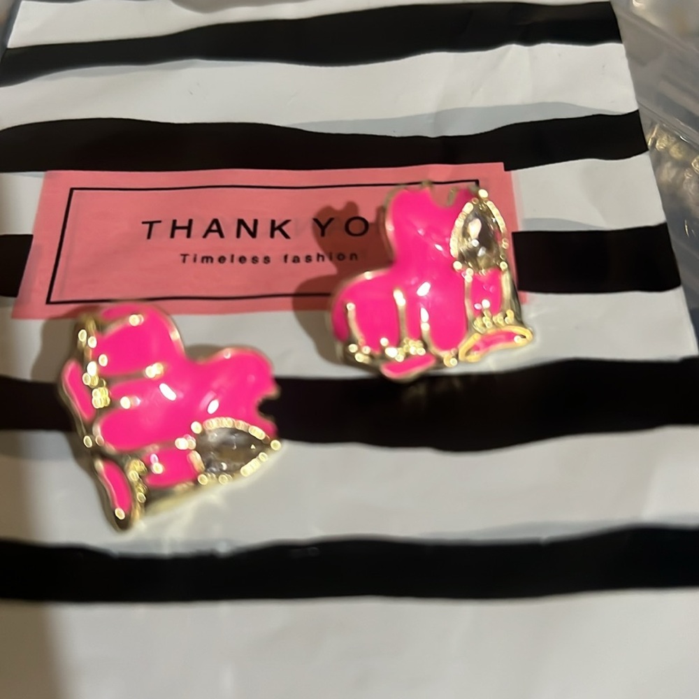 New heart ❤️ earrings